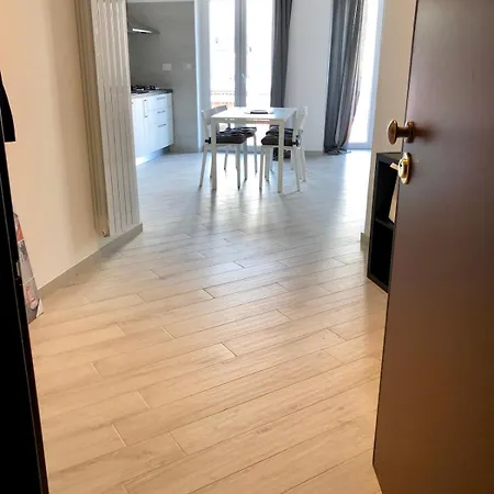 Nuovo A 2 Passi Dal Mare Centro Anzio