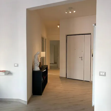 Nuovo A 2 Passi Dal Mare Centro * Anzio